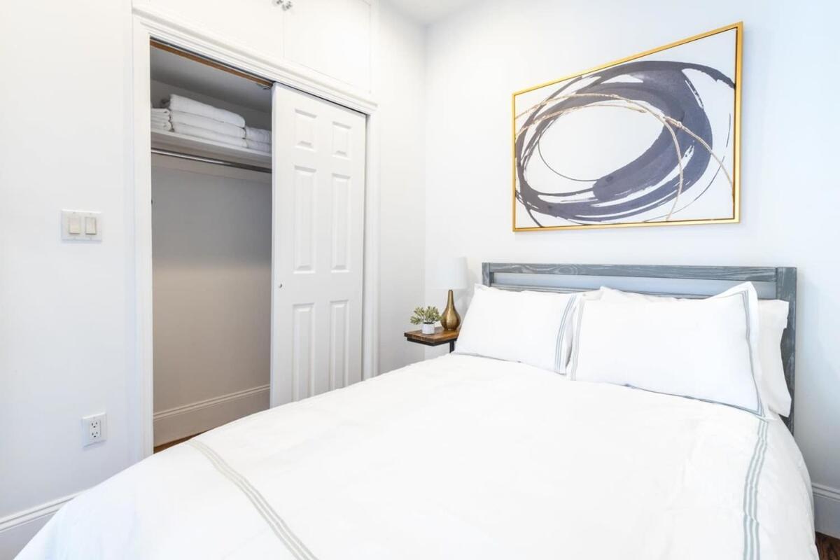 69-5c Festive Comfort Brand New 1br Lower East Side Christmas Ready * New York