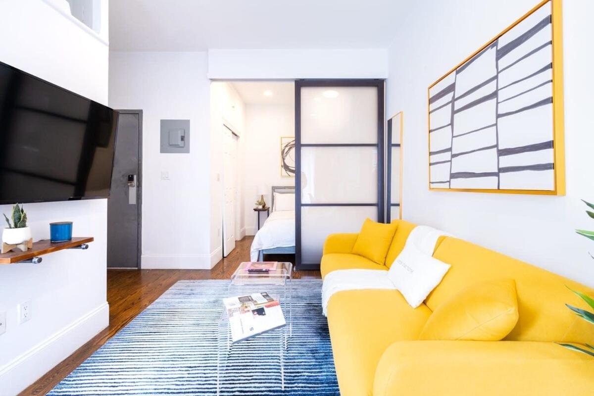 69-5c Festive Comfort Brand New 1br Lower East Side Christmas Ready Apartment *