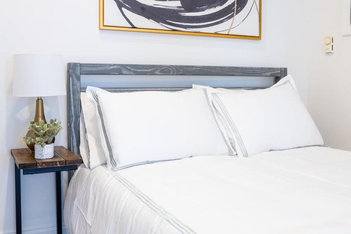 69-5c Festive Comfort Brand New 1br Lower East Side Christmas Ready Appartement *